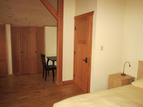 Hotel Kinikinik Cottages