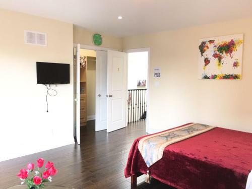 Hostal Toronto Downtown Comfortable Home
