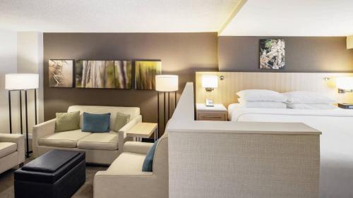 Delta Hotels By Marriott Winnipeg