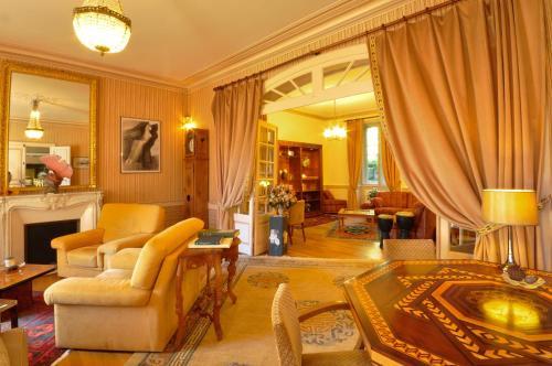 Hotel Hostellerie De La Maronne