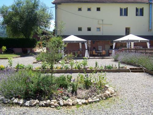 Hotel La Tour Du Loup