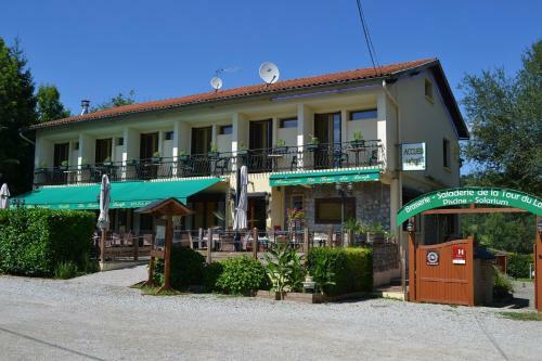 Hotel La Tour Du Loup