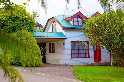 Lodge Caba�as Molino Viejo
