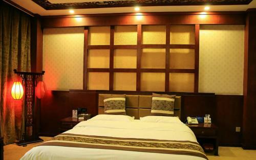 Tang Cultural Theme Hotel