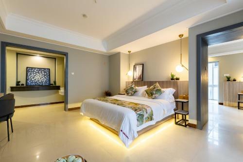 Wind & Moon Holiday Home