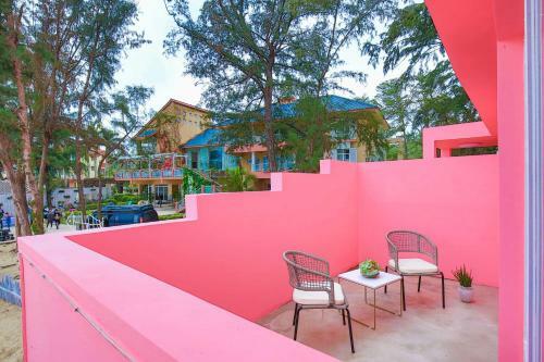 Wind & Moon Holiday Home