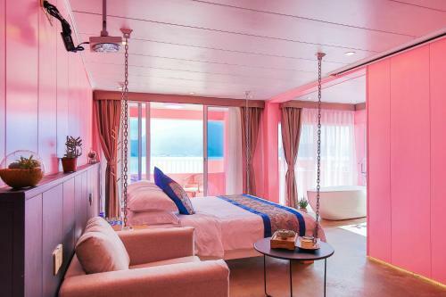 Wind & Moon Holiday Home