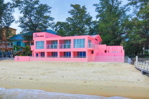 Wind & Moon Holiday Home