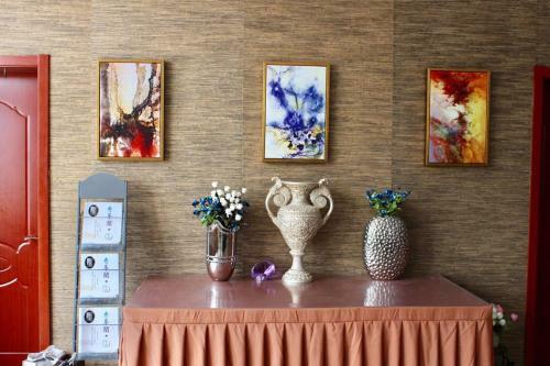 Qingdao Xiufengge Inn