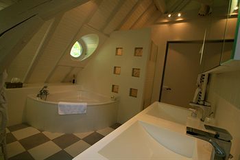 Le Manoir Des Alberges