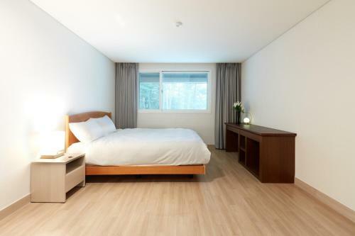 Phoenix Park The Hotel & Condominium