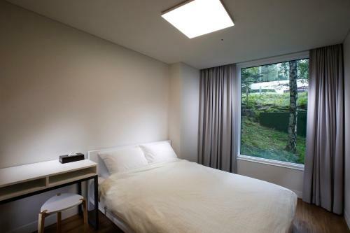 Phoenix Park The Hotel & Condominium