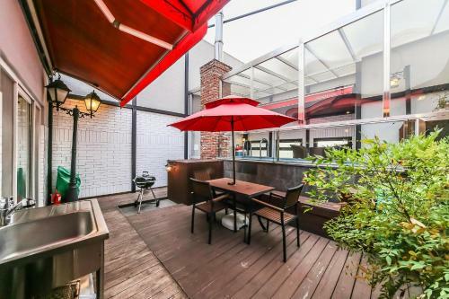 February Hotel Susung
