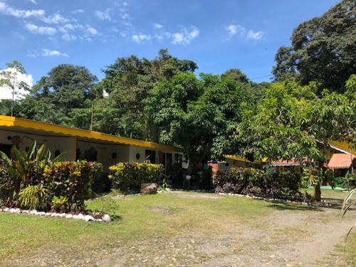 Hotel Cabinas Ole Caribe