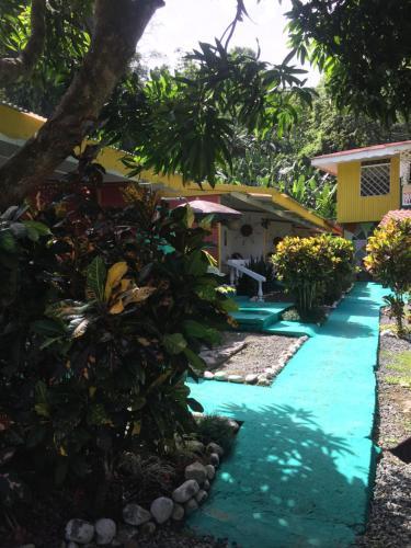 Hotel Cabinas Ole Caribe