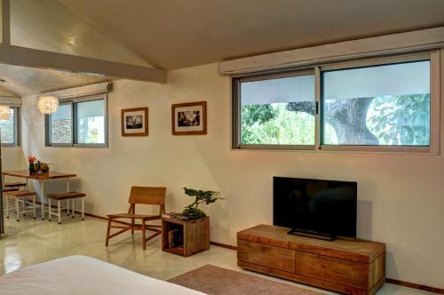 Hotel Moana Surf Resort