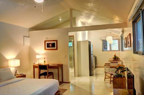 Hotel Moana Surf Resort