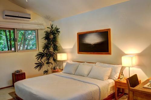 Hotel Moana Surf Resort