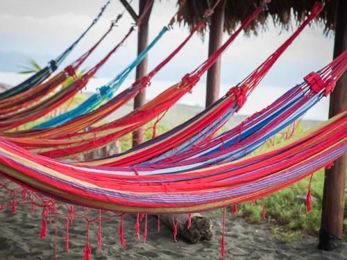 Hotel Iguana Lodge Beach Resort And Spa
