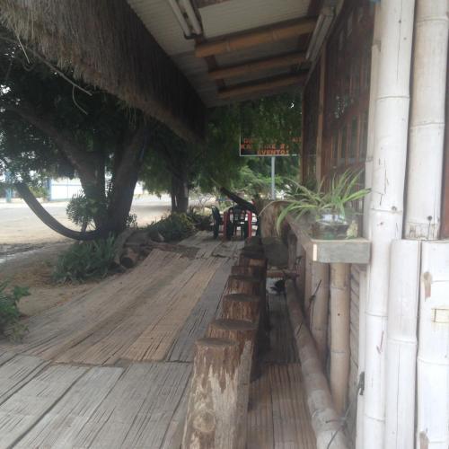 Hostal Camping Beach