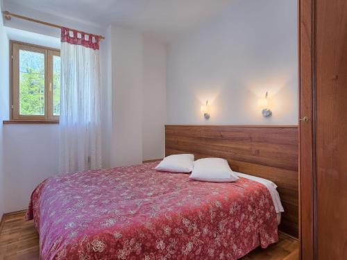 Country House Buje 5711