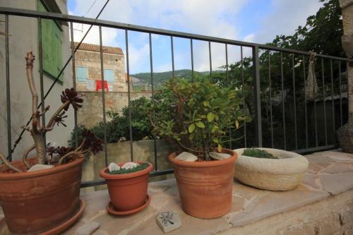 Holiday Home Komiza 3469