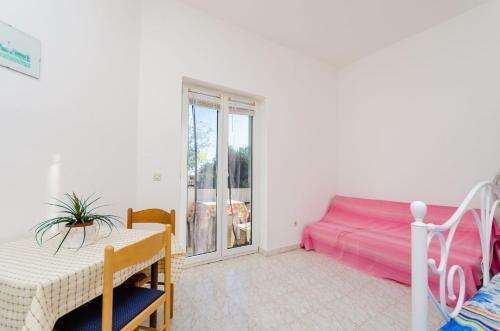 Apartments Danilo