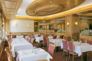 Hotel Au Cheval Blanc