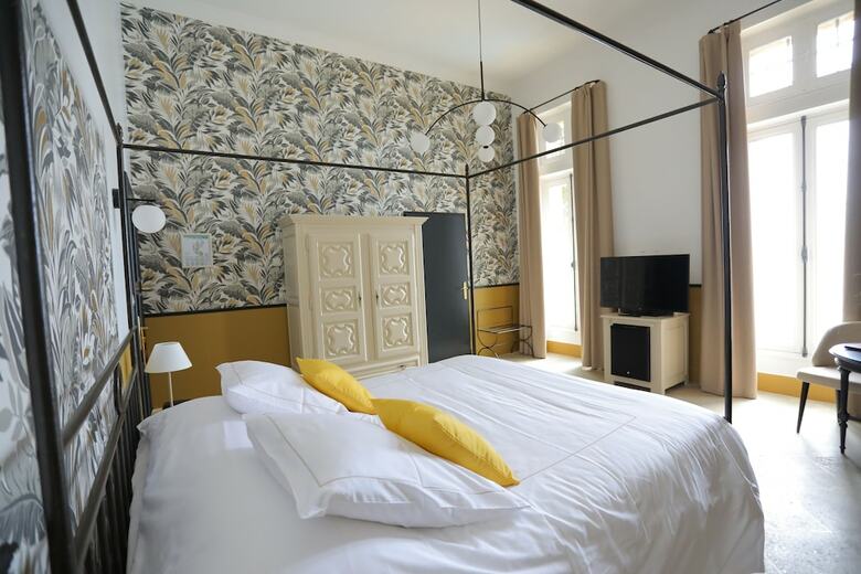 Hotel Hostellerie Du Chateau Des Fin