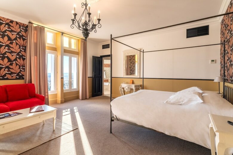 Hotel Hostellerie Du Chateau Des Fin