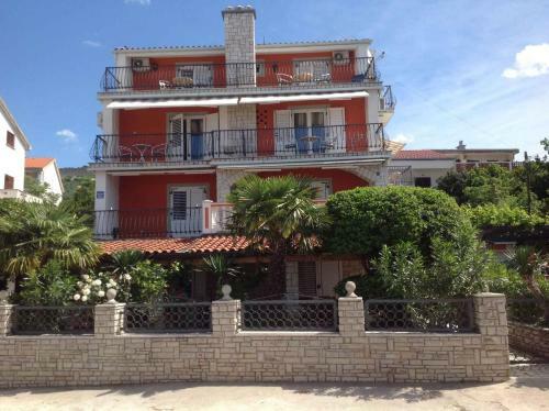 Two-bedroom Apartment In Selce Viii