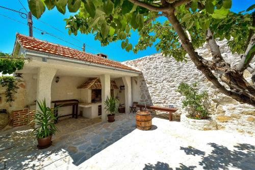 Holiday Home Sudinjevi Dvori