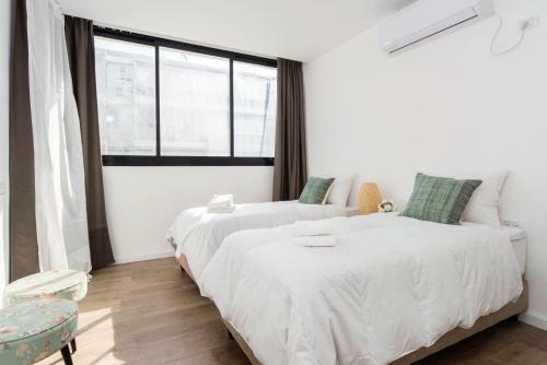 Sea N' Rent Hayarkon Sunny Beach Apartments