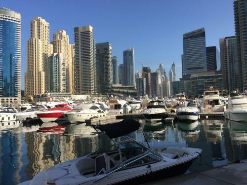 Waterfront One Bedroom Apartment Dubai Marina
