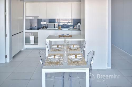 Dream Inn Dubai Apartments - Index Tower