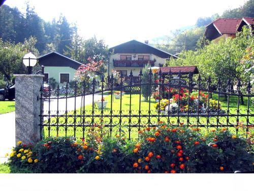 Zeleni Apartma Zre?e
