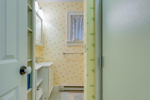 Ames-1 Apartment