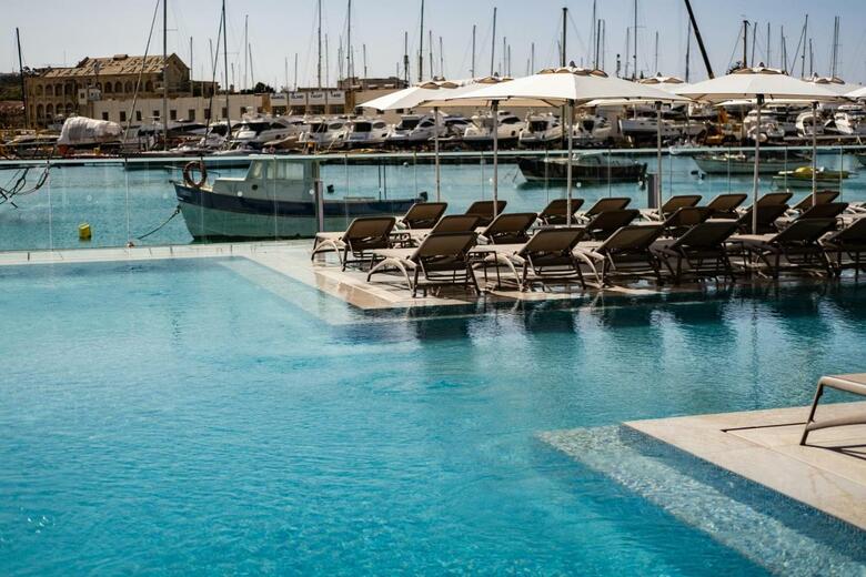 Apartamento 115 The Strand Suites