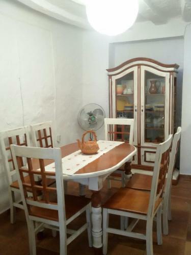 Agroturismo La Cueva Sole�