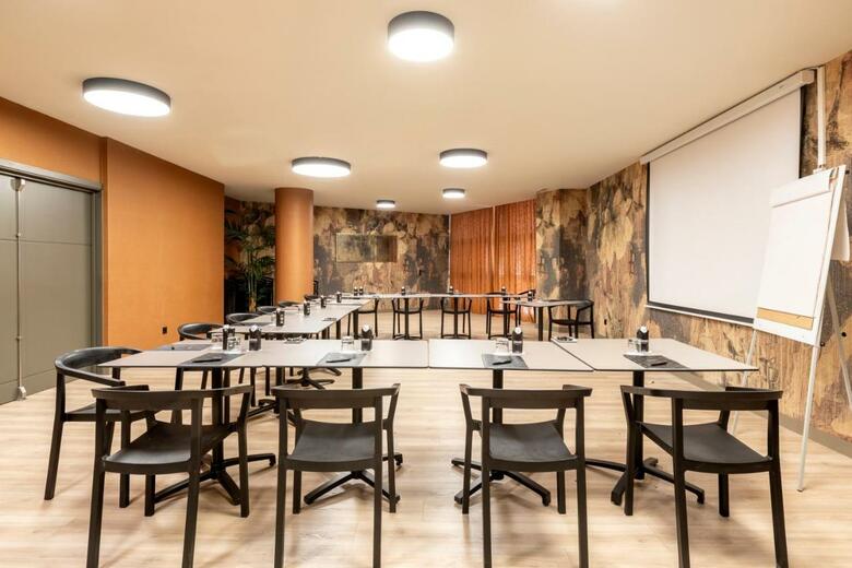 Hotel Acta Pir�mides