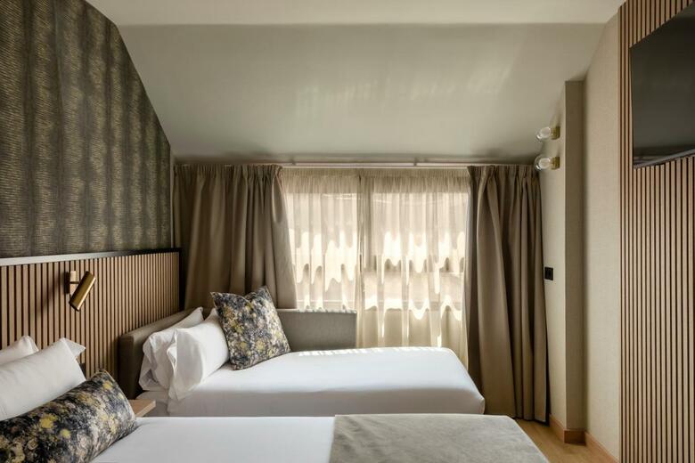 Hotel Acta Pir�mides