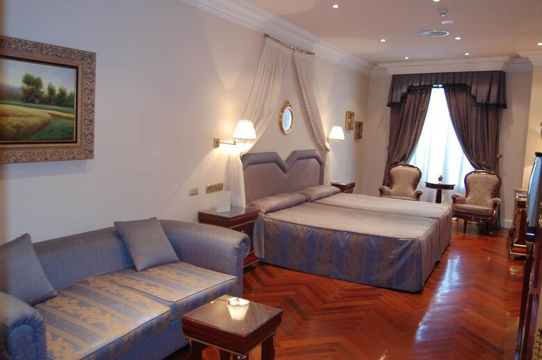 Hotel Alameda Palace