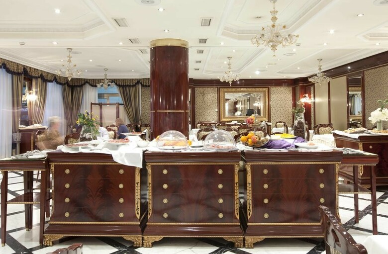 Hotel Alameda Palace