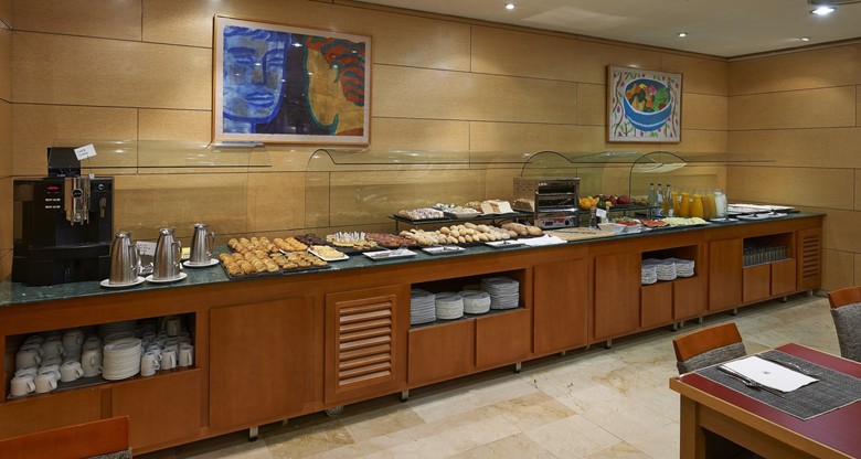 Hotel NH Sport