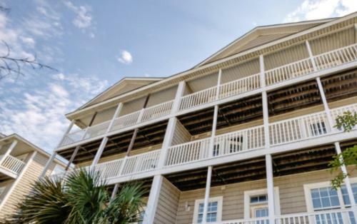 Bermuda Breeze C Holiday Home