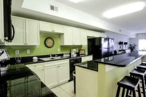 Coconut Grove 204 Villa