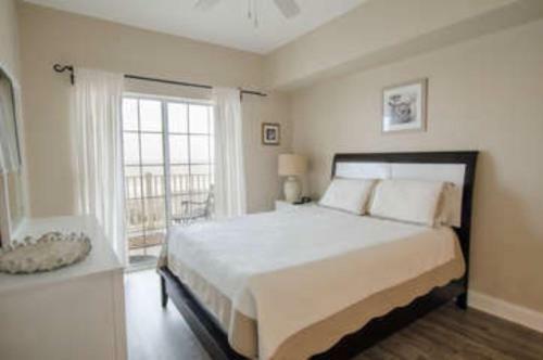 Coconut Grove 204 Villa
