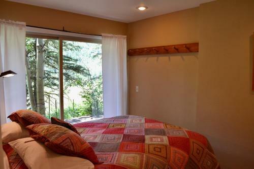 Classic Vail Rustic Mountain Getaway