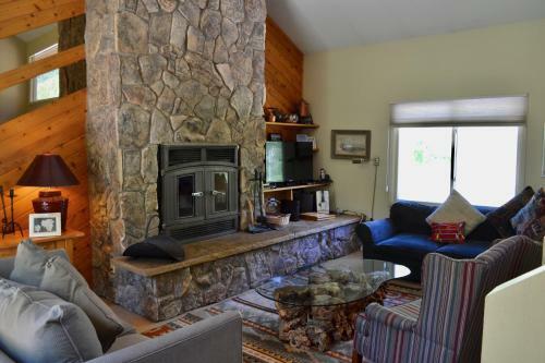 Classic Vail Rustic Mountain Getaway
