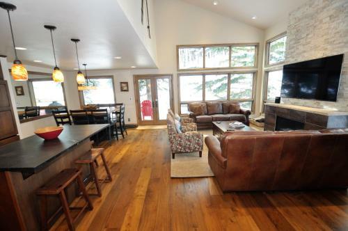 Apartamento Courtside #27 Townhome
